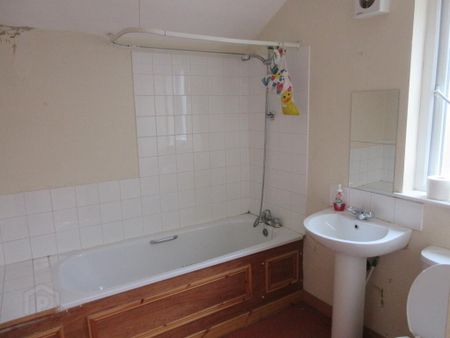 All Bedrooms Upstairs, 90 Agincourt Avenue, University Quarter, Belfast, BT7 1QA - Photo 5
