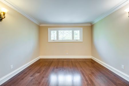 For Lease - 2175 Oneida Court, Mississauga, Ontario - Photo 2