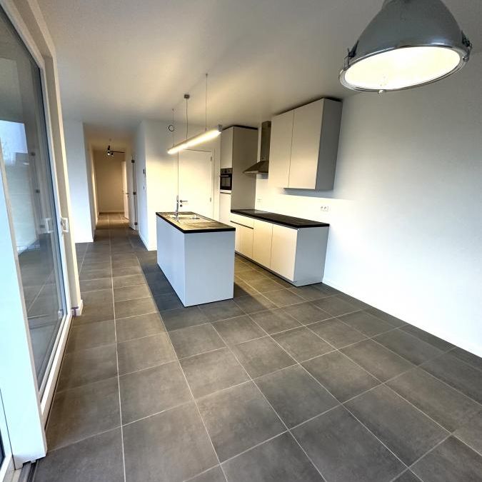 Appartement voor € 900 - Photo 1