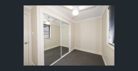 Quiet Cul-de-sac Modern Living - Photo 2