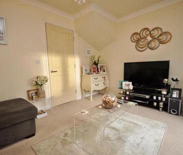 3 bedroom terraced house to rent - Photo 1