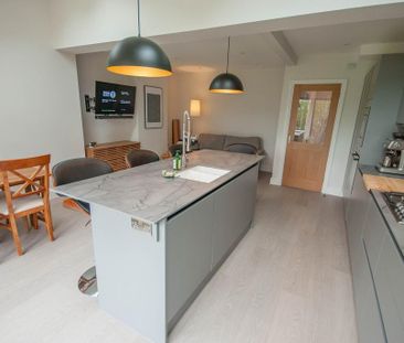 3 bedroom semi-detached house to rent - Photo 6