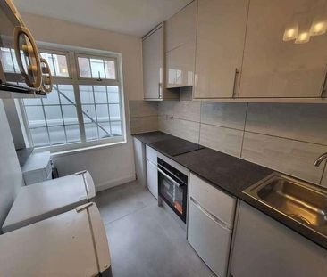 Tavistock Street, LU1 - Photo 3