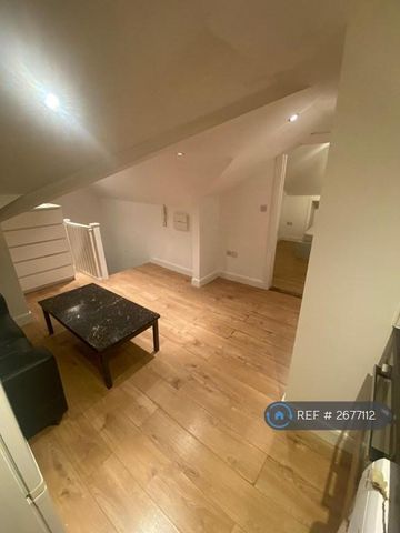 1 bedroom flat to rent - Photo 4