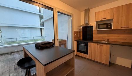 Appartement 1 pièces 40m2 REIMS 595 euros - Photo 2