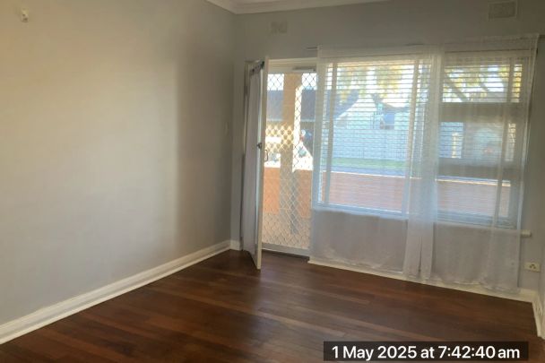 LOCATION, LOCATION, LOCATION 1 Bedroom Unfurnished Unit, Minutes from West Beach Esplanade.... A MUST VIEW !!!!! - Photo 1