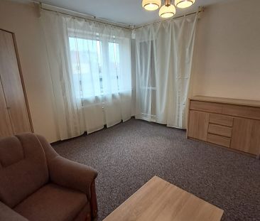 Mieszkanie o pow. 32.40m2, parter, balkon, umeblowane, Os. Tyniec - Photo 2