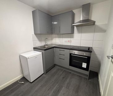 1 bedroom flat to rent - Photo 2