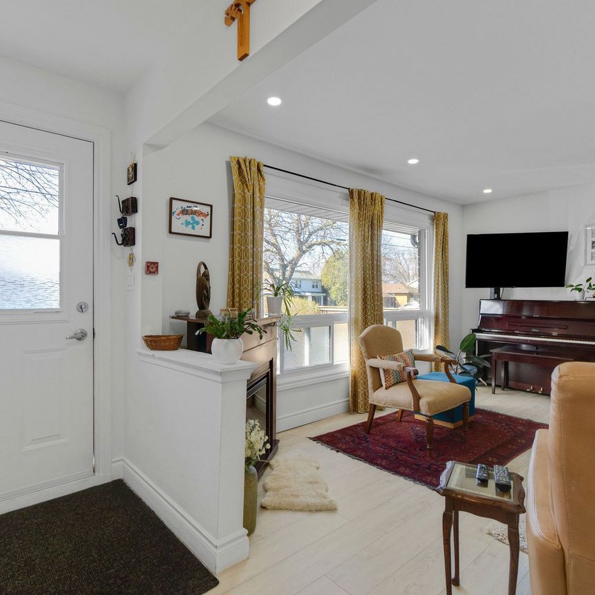 For Lease - 402 Elizabeth Street Unit# 2, Grimsby, Ontario - Photo 1