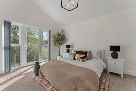 5 bedroom detached house to rent - Photo 2