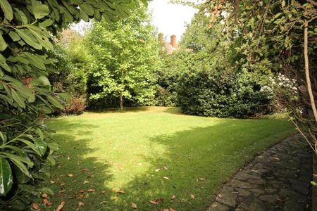 Hanger Lane, Ealing, W5 1EW - Photo 4