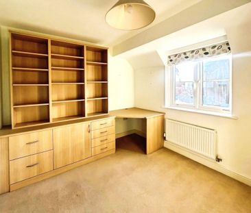 3 bedroom semi-detached house to rent - Photo 3