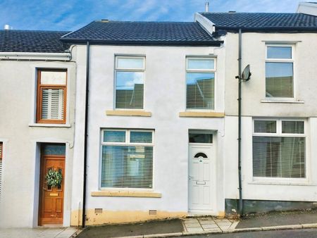 Brynglas Street, Penydarren, Merthyr Tydfil - Photo 3