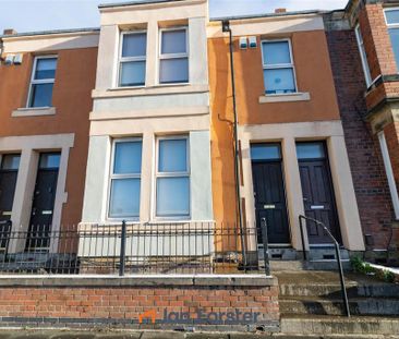 2 bedroom ground floor flat to rent - Photo 5