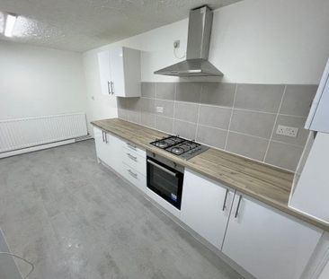 Malkit Close, Walsall, WS2, Property for rent - Photo 3