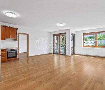 Pronájem bytu 2+kk 67 m² - Fotografie 2