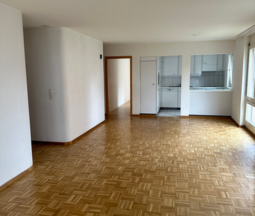 Helle 4.5-Zimmerwohnung im Erdgeschoss mit Terasse - Photo 1