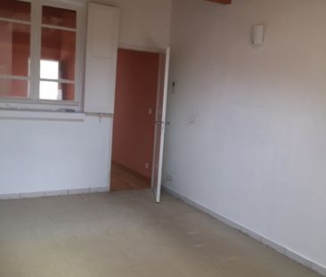 Location Appartement 3 pièces 103m² ST MAUR DES FOSSES 94100 - Photo 6
