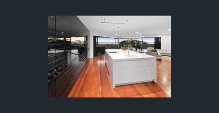 Sunset Waterfront Bay Views - Bills Included - Photo 5