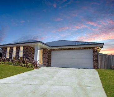 Low Maintenance & Stylish Home - Photo 1