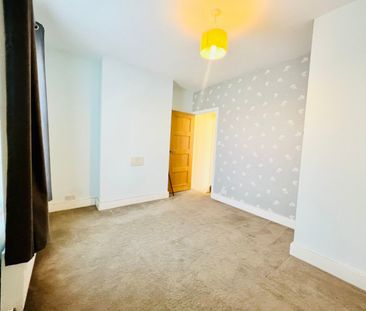 2 bed Mid Terraced House for Rent - Photo 5