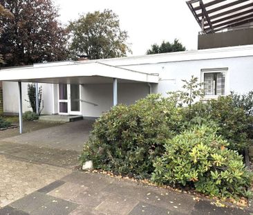 Bungalowanbau mit Terrasse, Carport und Keller ! - Foto 3