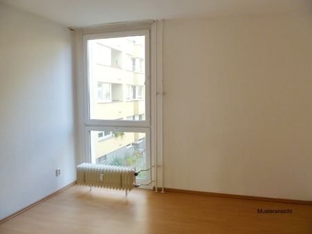 Großzügige Wohnung am Theodor-Heuss-Platz! - Foto 3