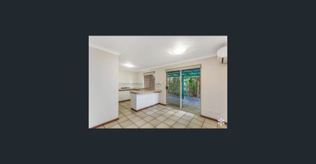 Prime Location! - Photo 3