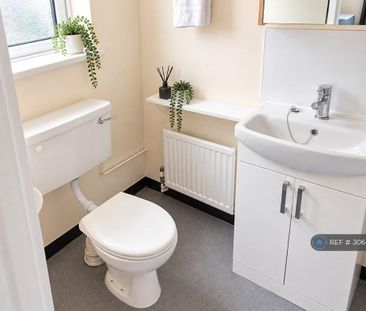 1 bedroom in a house share to rent - Photo 6