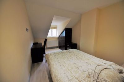 2 bedroom Flat in Aire Street, Leeds - Photo 4