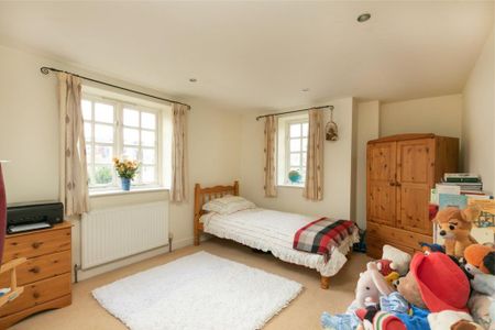 3 bedroom terraced house to rent - Photo 4
