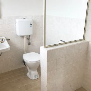 Location Location! - Photo 2