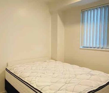 Premium location 2 bedrooms apartment - Photo 5