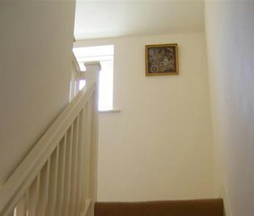 Cottage to rent on - Photo 2