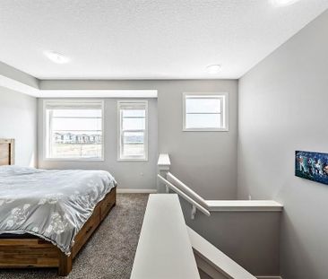 8429 Saddlebrook Drive Northeast, Calgary - Photo 2