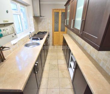 3 bedroom terraced house to rent - Photo 1