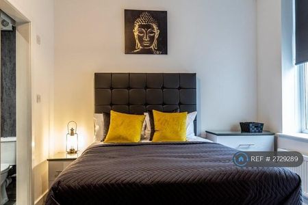 1 bedroom in a house share to rent - Photo 5