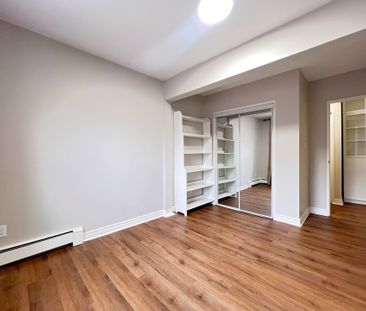 For Lease - 283 Fairway Road, Kitchener, Ontario - Photo 2