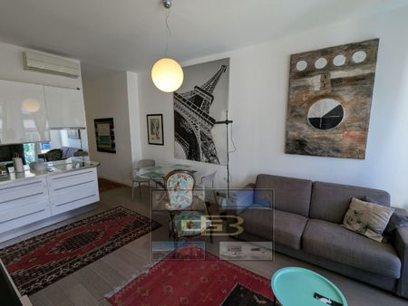 SQUARE ROYAL 4ème / EN COURS DE RESERVATION - Photo 3