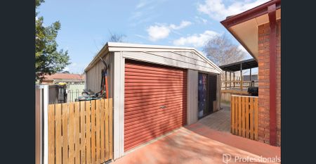 Modern Family Home in Sought-After Windradyne - Photo 2