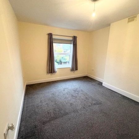 College Street, Nottingham, NG10 - Photo 1