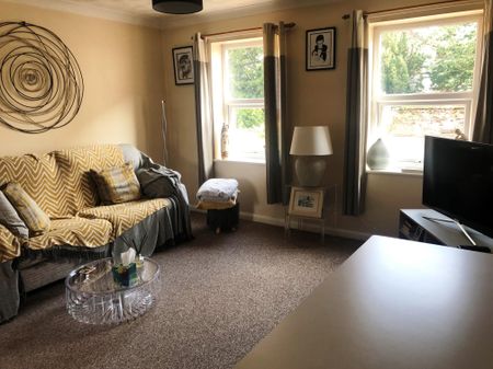 Spinners Lane, Swaffham - Photo 4