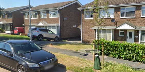 3 bedroom semi-detached house to rent - Photo 3