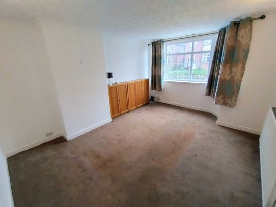 Belvedere Avenue, Penn, Wolverhampton - Photo 1