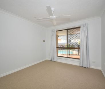 52 Wild Duck Dr, Mermaid Waters QLD 4218 - House For Rent | Domain - Photo 5