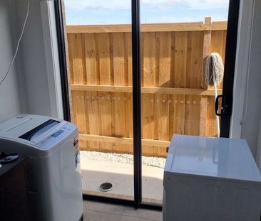 Wyndham Vale - Photo 1