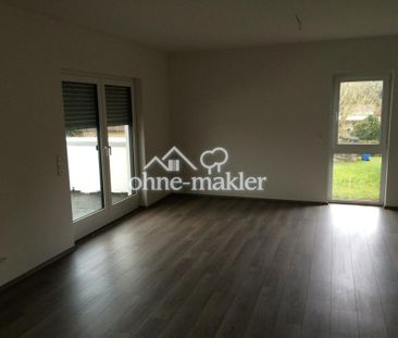 Wohnung in Stadtvilla mit großzügiger Terrasse und Carport im Grünen - Photo 2