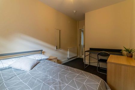 Room 2, 76 Eldon Street - Photo 4