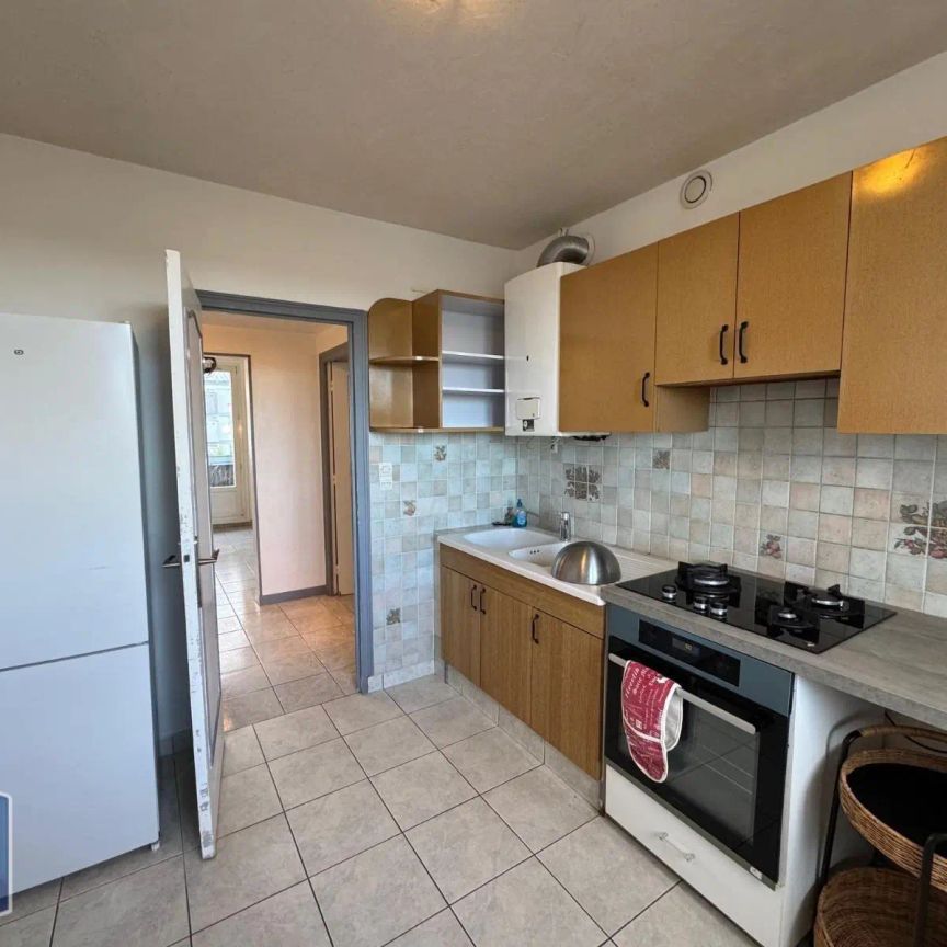 Appartement à louer 4 pièces 83.33m² - Photo 1