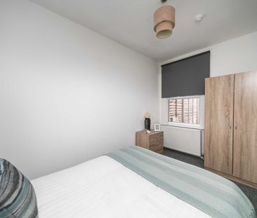 Room in a Shared House, Bulmershe Road, RG1 - Photo 3